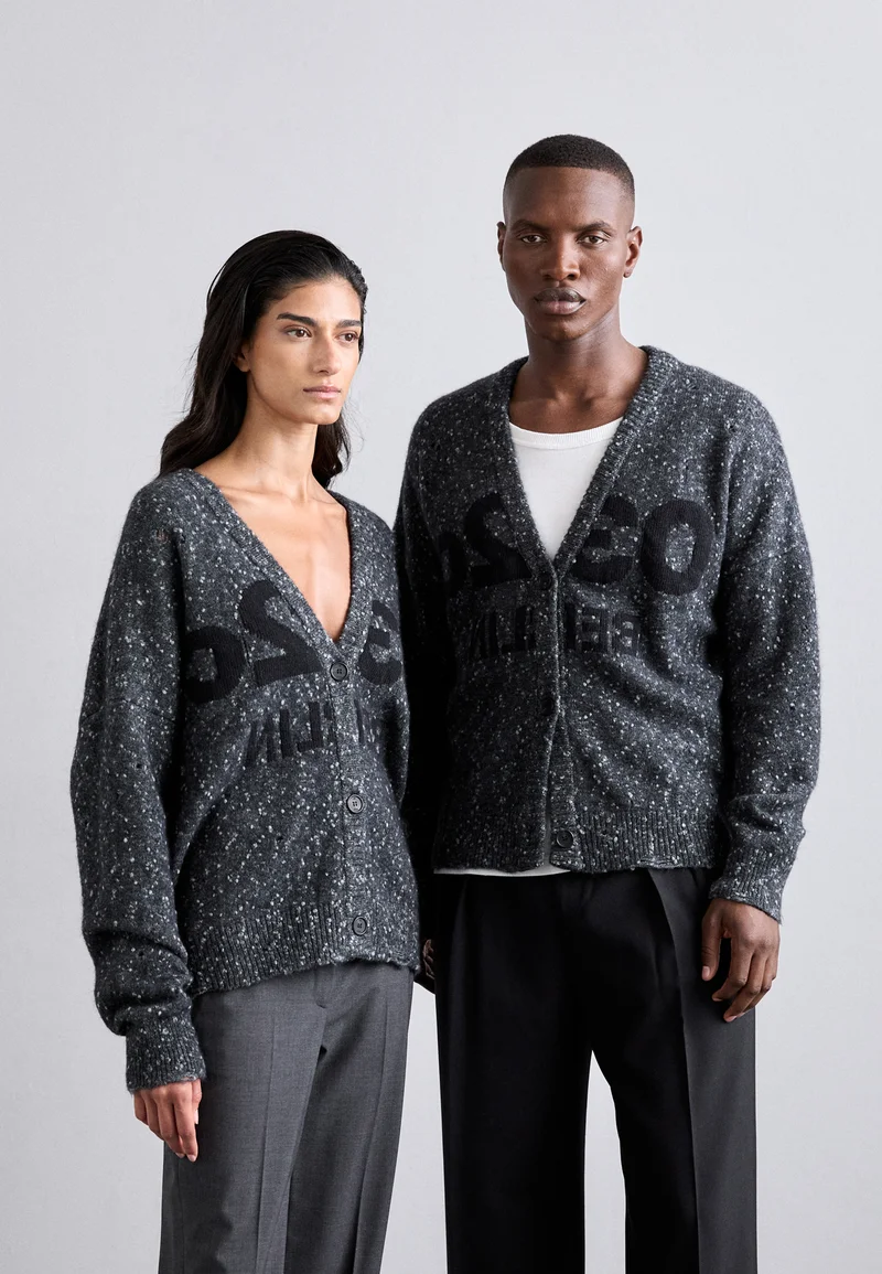 Wholesale online 032c SELFIE CARDIGAN UNISEX - Cardigan grey Streetwear Sale Streetwear Clothing Socks Cardigans