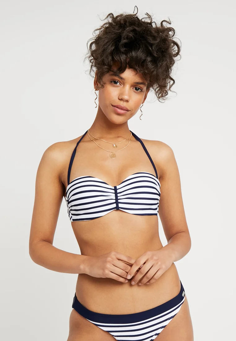 In Stock Venice Beach WIRE-BANDEAU - Bikini top white/navy Clothing Swimwear Bikinis Bikini sets