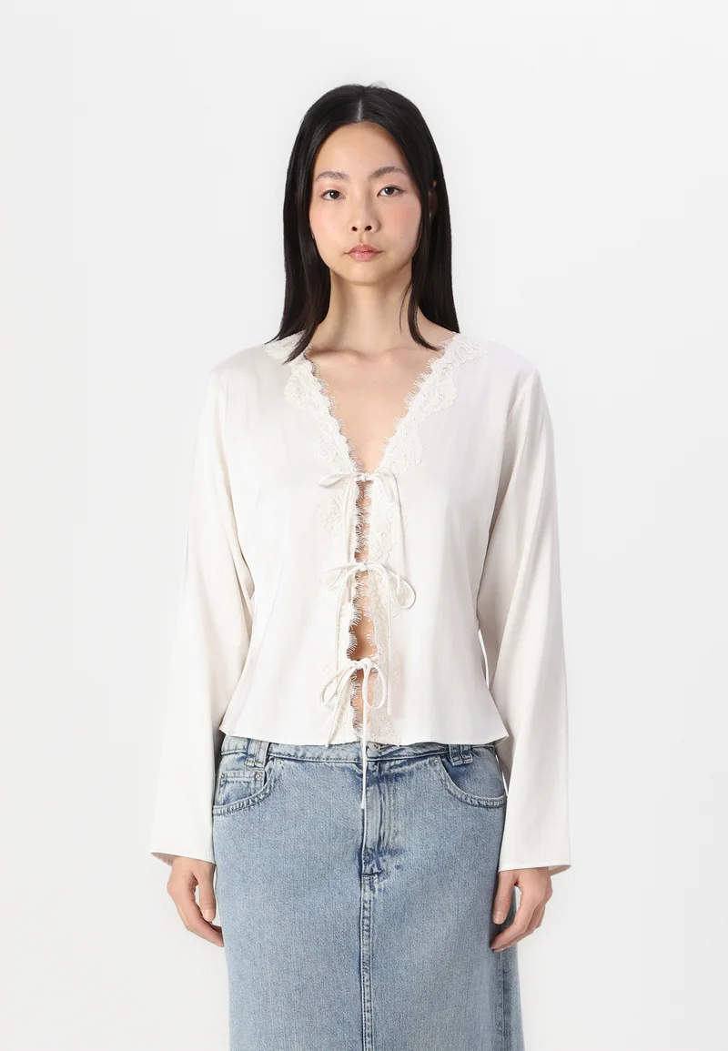Online Abercrombie & Fitch TIE FRONT - Blouse white Clothing Shirts & Blouses Blouses