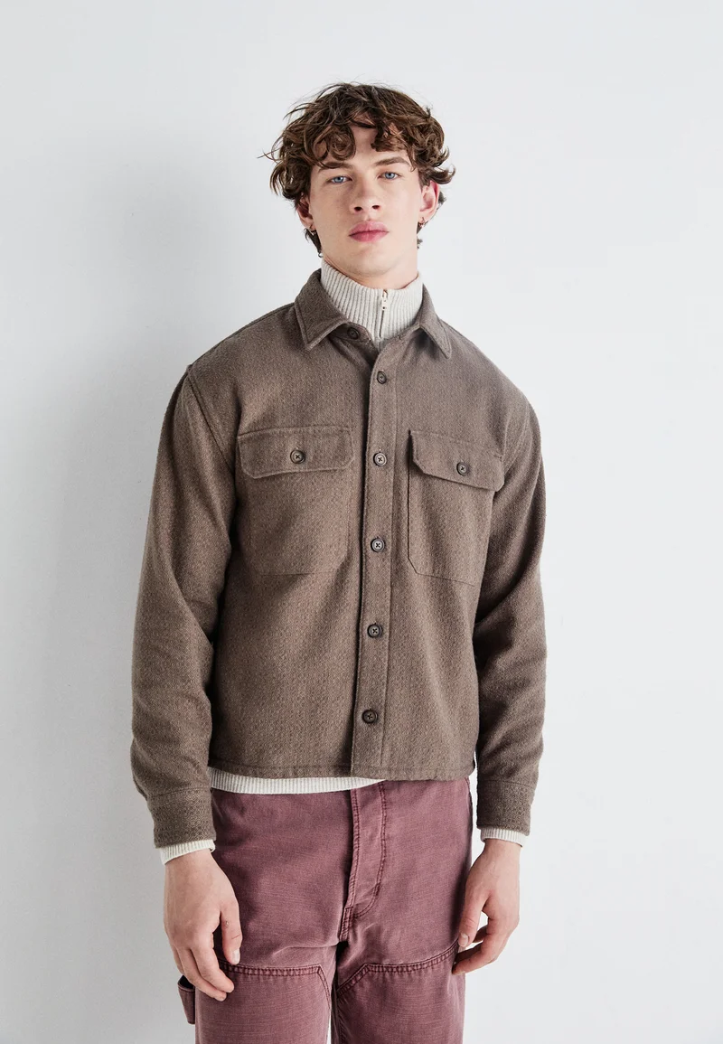 Cheap Sale Abercrombie & Fitch DOBBY - Shirt brown Clothing Sale Shirts Business Shirts