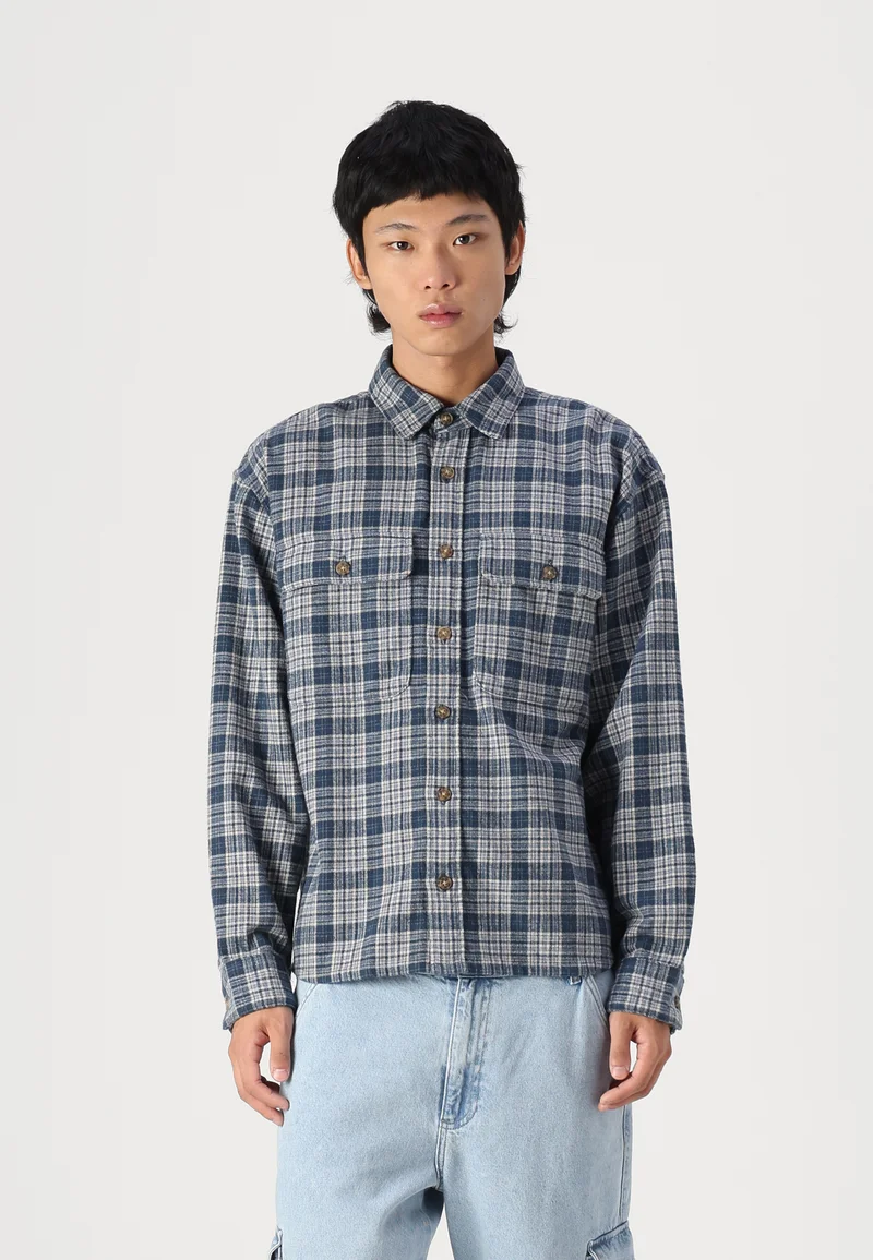 multiple colors Abercrombie & Fitch CHUNKY REFRESH - Shirt dark blue Clothing Shirts Casual Shirts