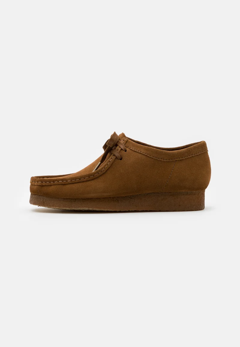 Shop Clarks Originals WALLABEE - Lace-ups cola Streetwear Shoes Lace-up shoes Boat shoes