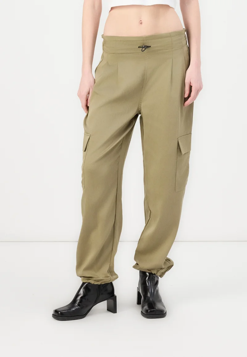 exclusive range DKNY BUNGEE WAIST AND LEG OPENING ADJUSTER - Cargo trousers light fatigue Clothing Trousers Cargo Trousers