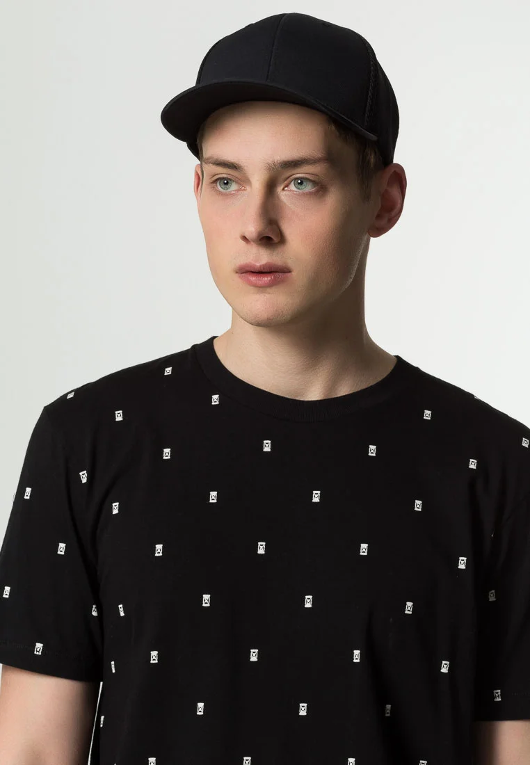 new collection Flexfit Cap - black Accessories Beanies, hats & caps Caps