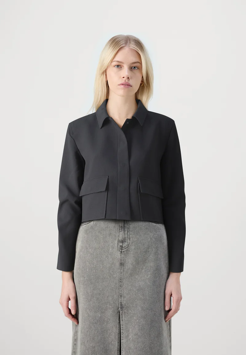 timeless design Gina Tricot TAILORED POCKET JACKET - Summer jacket black Clothing Jackets & Blazers Bomber Jackets