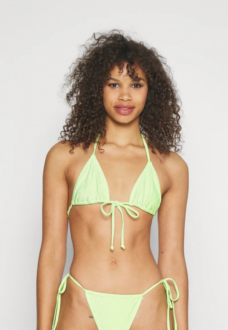 discount shop Good American SPARKLE TIE FRONT TRIANGLE - Bikini top neongreen Clothing Swimwear Beach accessories Bikini tops