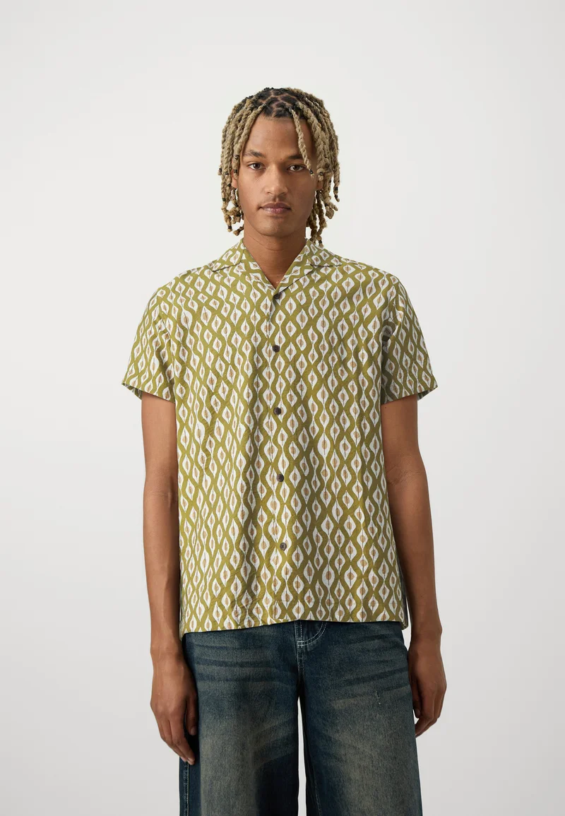 premier fashion designer Jack & Jones PREMIUM JPRBLULINCOLN PRINT RESORT SS SN - Shirt fir green Clothing Shirts Casual Shirts