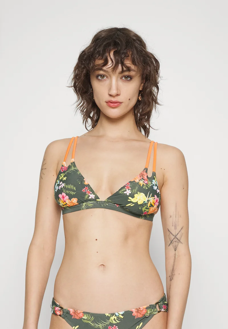 Clearance Prices LASCANA TRIANGLE - Bikini top olive Clothing Swimwear Beach accessories Bikini tops