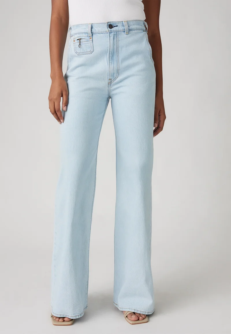 prestigious Levi's® RIBCAGE BELLS VINTAGE - Flared Jeans light blue denim Clothing Bootcut & Flared