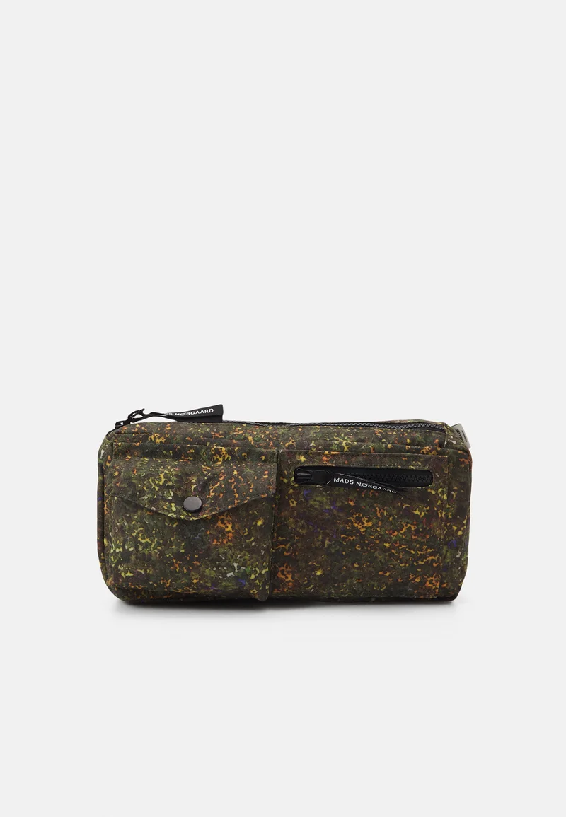 popular Mads Nørgaard BEL ONE ART CARNI BAG UNISEX - Bum bag olive branch Accessories Bags & cases Travel bags & cases Bum bags