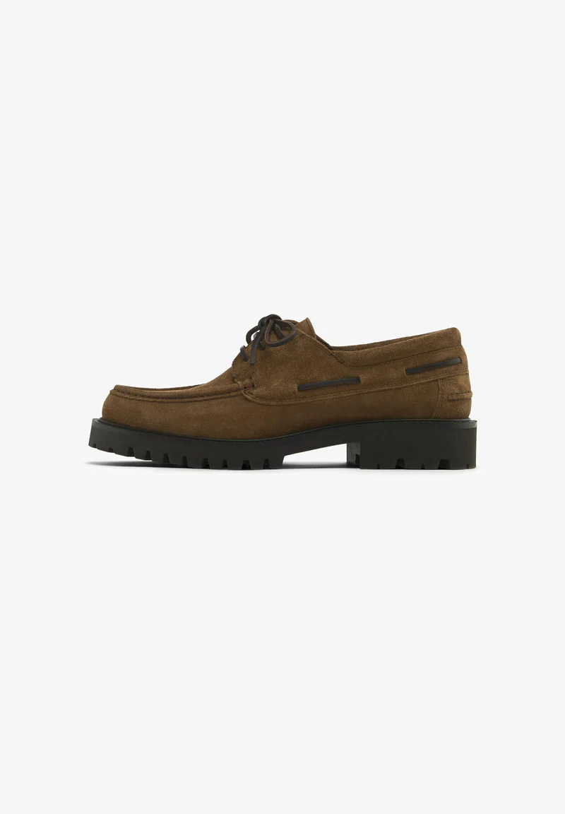 catalogo Massimo Dutti Boat shoes - beige Shoes Lace-up shoes Boat shoes