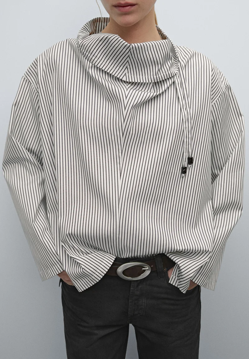 promo codes Massimo Dutti WITH DRAWSTRING COLLAR AND APPLIQUÉ - Blouse white Clothing Shirts & Blouses Blouses