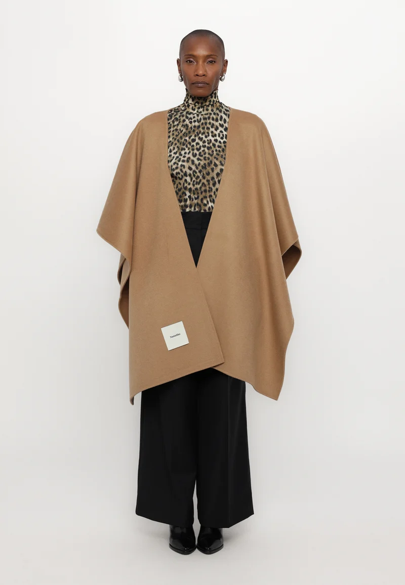 discount shop Nanushka KAMIN - Cape camel Clothing Jackets & Blazers Capes