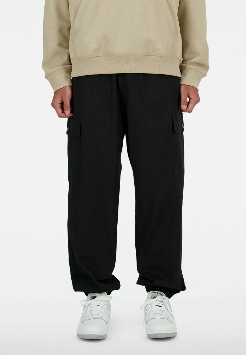 Clearance New Balance ICON - Cargo trousers black Streetwear Sale Streetwear Clothing Swimwear Cargo Trousers