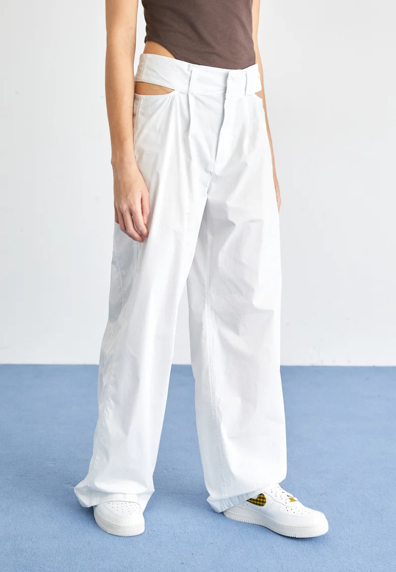 reputable site Nike Sportswear TROUSER CUT-OUT PANT - Trousers phantom/summit white Streetwear Sale Streetwear Clothing Socks Casual Trousers
