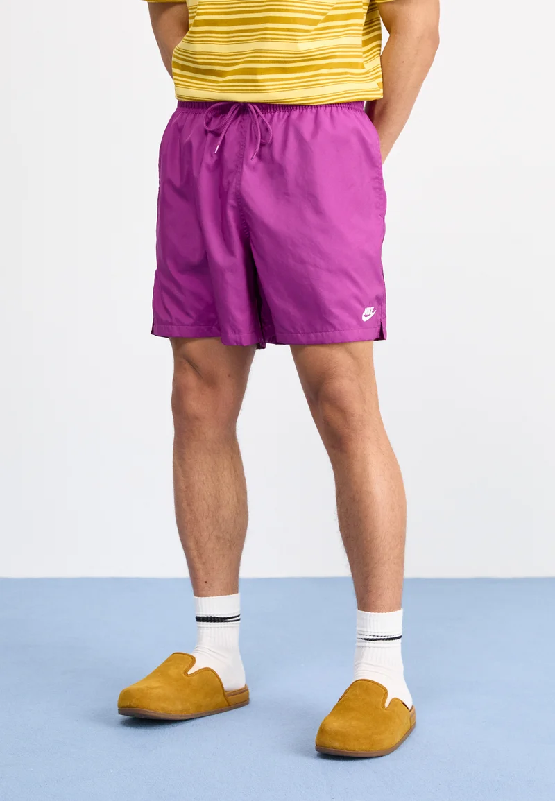 UK Factory Outlet Nike Sportswear CLUB FLOW - Shorts viotech Streetwear Sale Streetwear Clothing Swimwear Casual Shorts