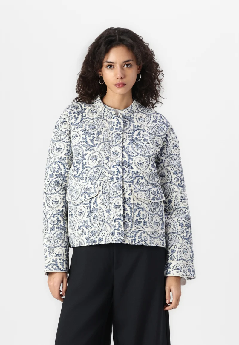designer fashion ONLY ONLHALLIE QUILTED JACKET - Bomber Jacket cloud dancer Clothing Jackets & Blazers Bomber Jackets