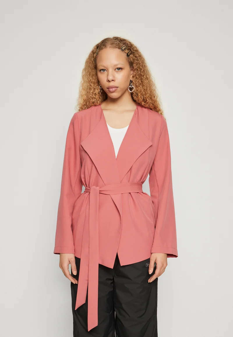 classic fashion trend Pieces PCBOSELLA TIE - Blazer mineral red Clothing Jackets & Blazers Bomber Jackets