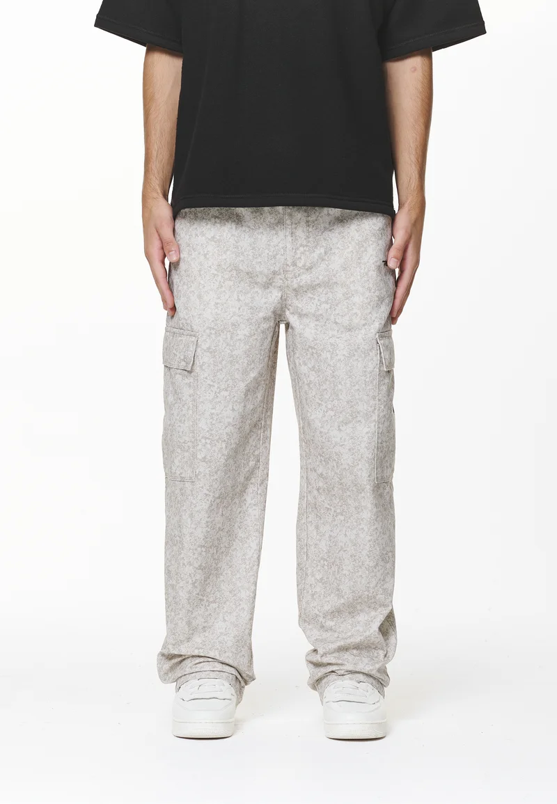 prestigious Pegador CARVAN WIDE CAMO PANTS - Cargo trousers dust cream Streetwear Sale Streetwear Clothing Swimwear Cargo Trousers