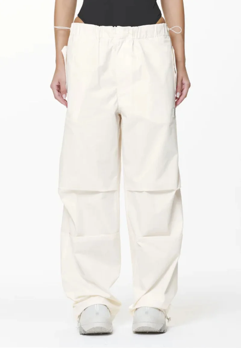 UK Discount Online Sale Pegador ASKOY TOWER SKYDIVER TRACK PANTS - Trousers salty cream Streetwear Sale Streetwear Clothing Socks Casual Trousers