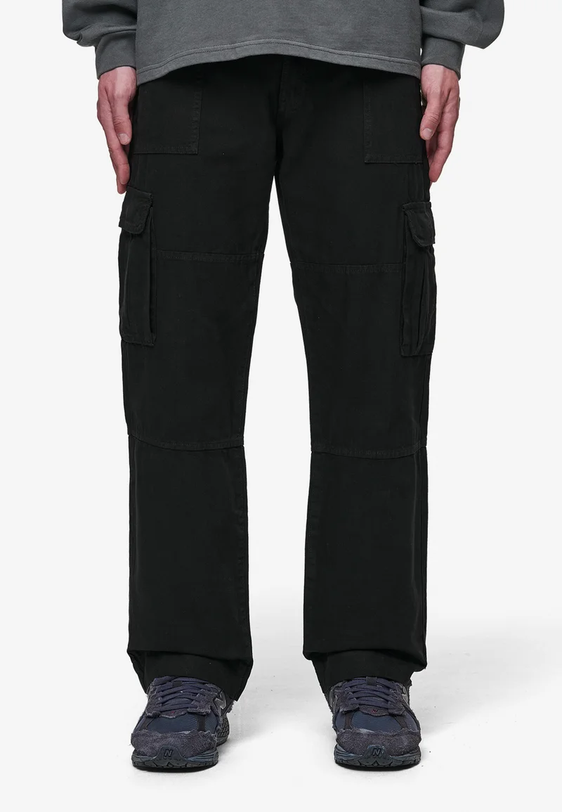 Low Price Guarantee Pegador RISLEY - Cargo trousers black Streetwear Sale Streetwear Clothing Swimwear Cargo Trousers