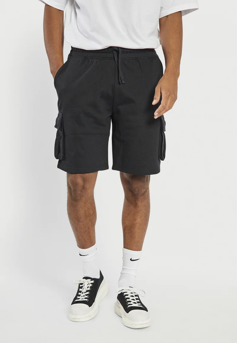 high-tech materials Redefined Rebel JAMES - Tracksuit bottoms black Clothing Shorts Casual Shorts
