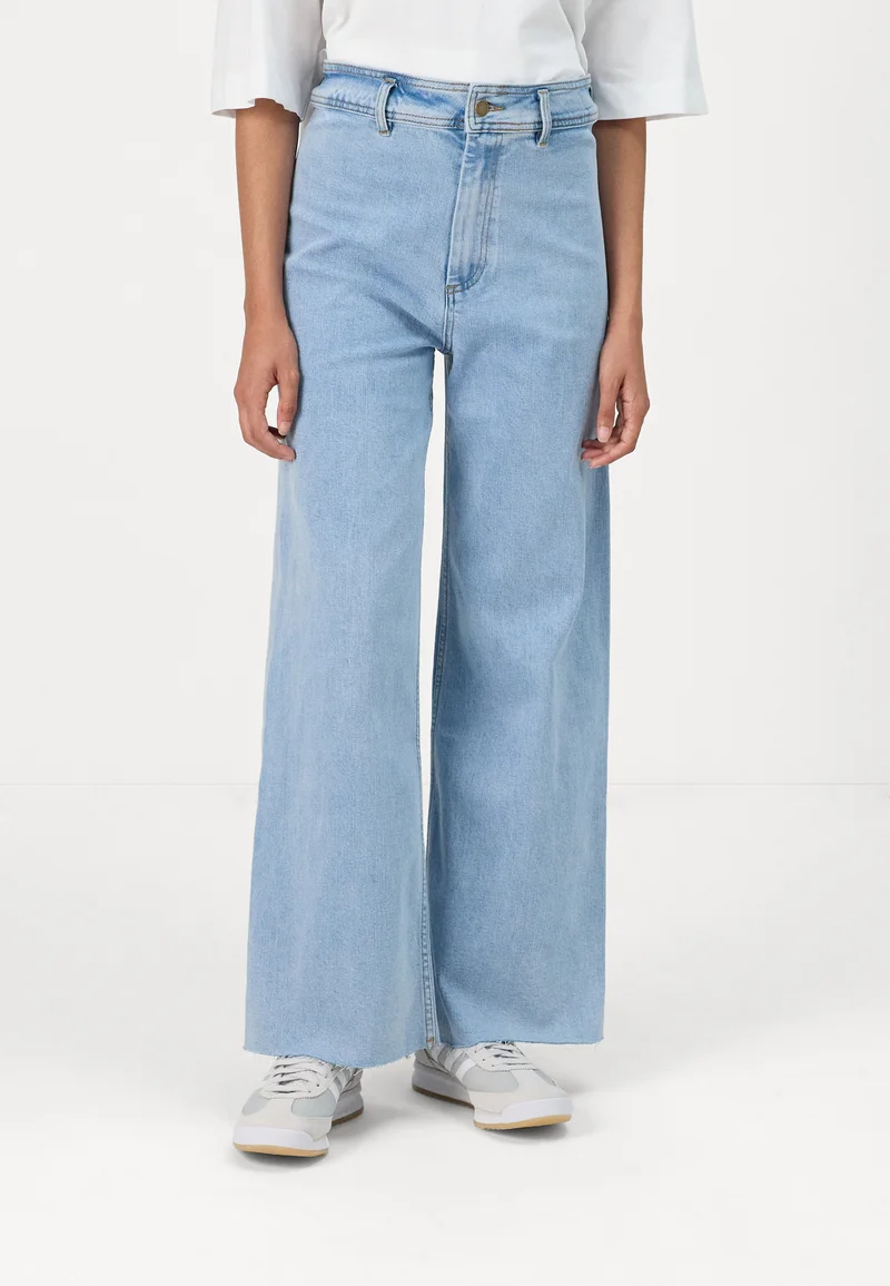 timeless Rip Curl HOLIDAY - Bootcut jeans light blue Streetwear Sale Streetwear Clothing Socks Bootcut & Flared