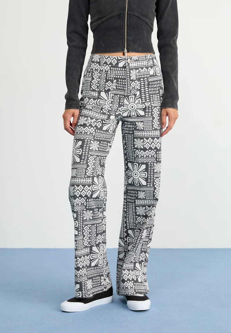 Wholesale Roxy COASTAL CRUISER - Trousers black Streetwear Sale Streetwear Clothing Socks Casual Trousers