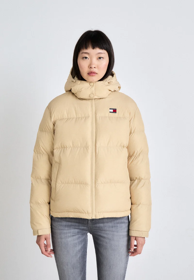 beautiful in colors Tommy Jeans ALASKA PUFFER - Down jacket gentle gold Clothing Jackets & Blazers Bomber Jackets