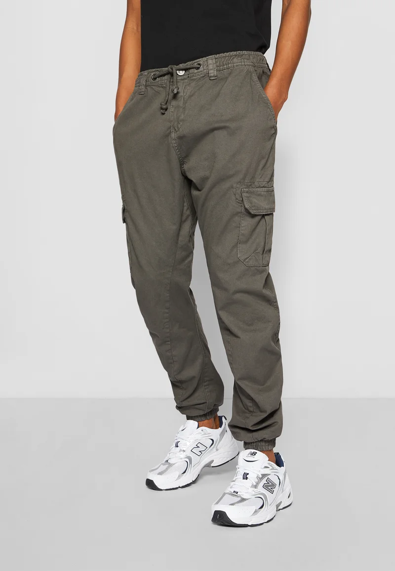 Store Urban Classics CARGO JOGGING PANTS - Cargo trousers magnet Clothing Trousers Cargo trousers