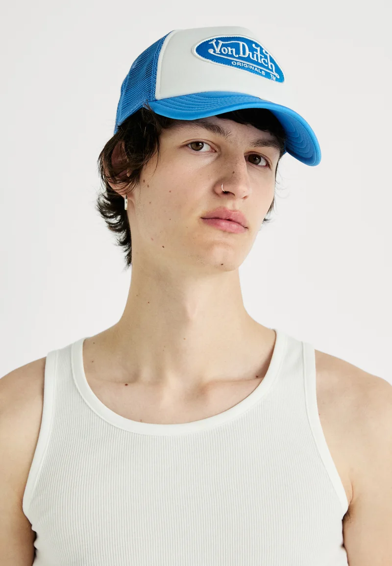 luxurious Collection Von Dutch TRUCKER TAMPA UNISEX - Cap white/blue Accessories Beanies, hats & caps Caps