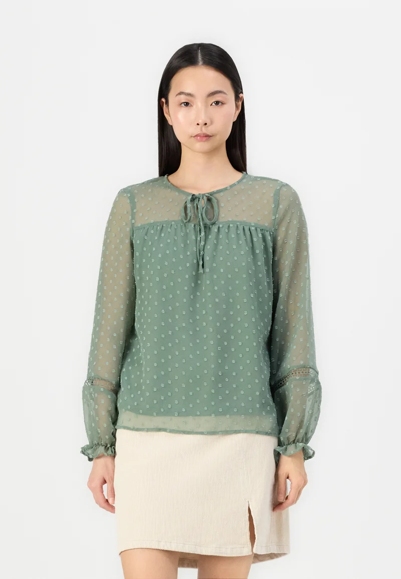 UK official online shop Vero Moda VMLEAH - Blouse laurel wreath Clothing Shirts & Blouses Blouses