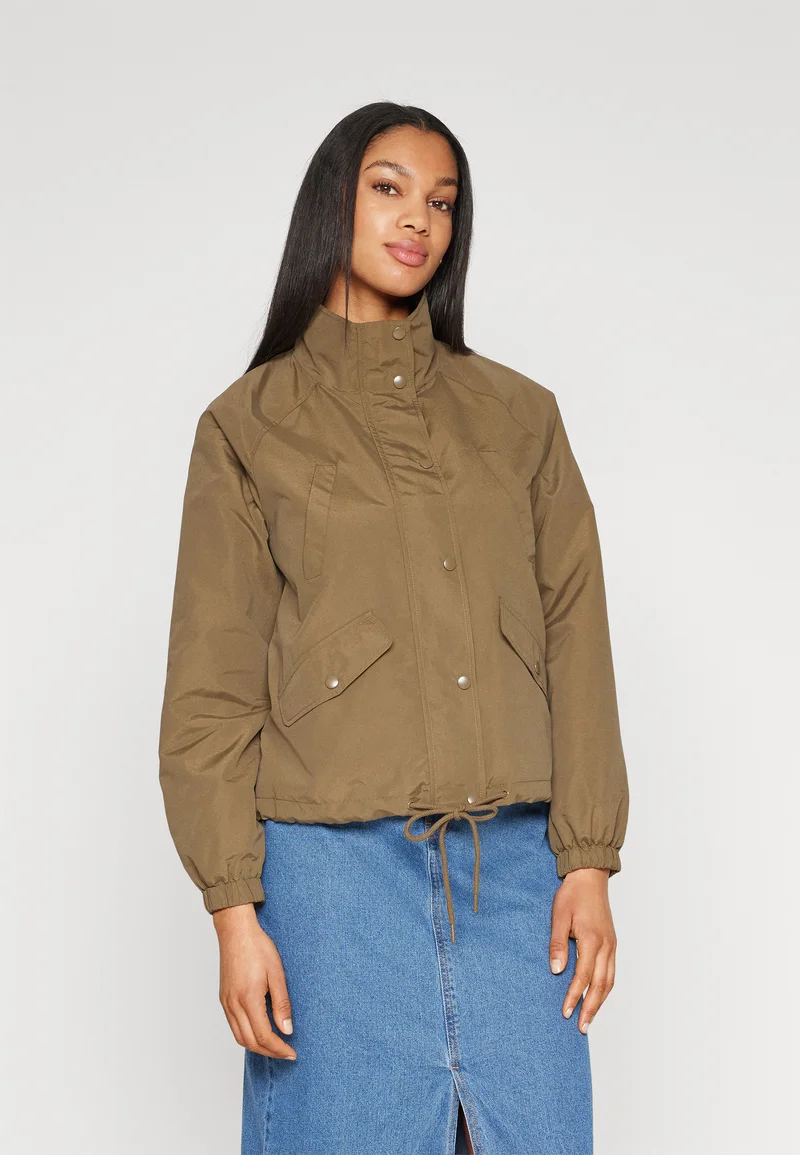 attractive design Vero Moda VMSIRI SHORT PARKA JACKET - Summer jacket capers Clothing Jackets & Blazers Bomber Jackets