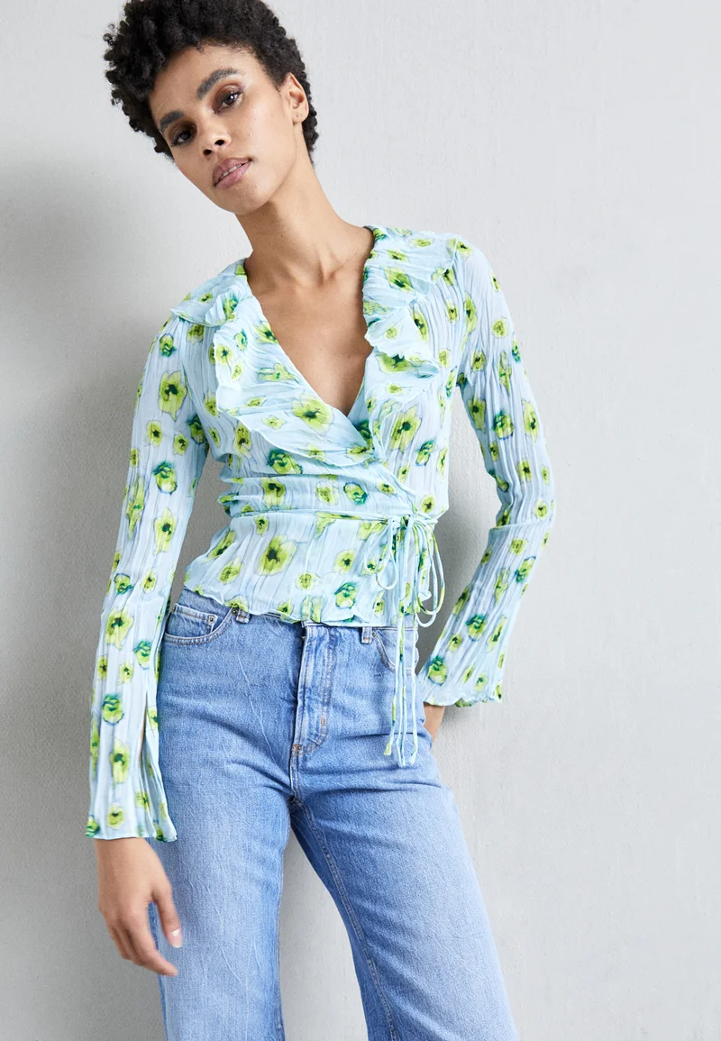 fantastic WOOD WOOD HANNAH - Blouse washed out blue Streetwear Sale Streetwear Clothing Socks Blouses
